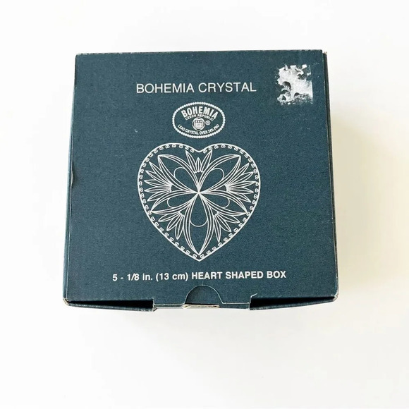 Bohemian Cut Czech Crystal Heart Shaped Lidded Bowl In Box Jewelry Holder Love - Picture 3 of 8